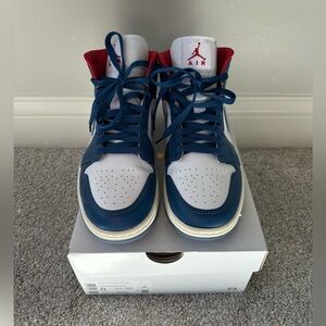 Women’s Jordan 1 Mid Size 8